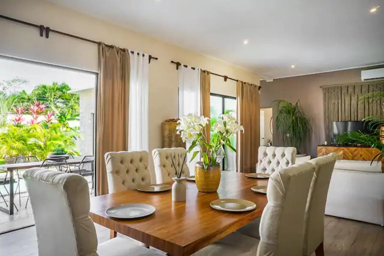 Holiday home Casa Lou, Large House And Pool, Beach Club Access Villa Tulum Mexico