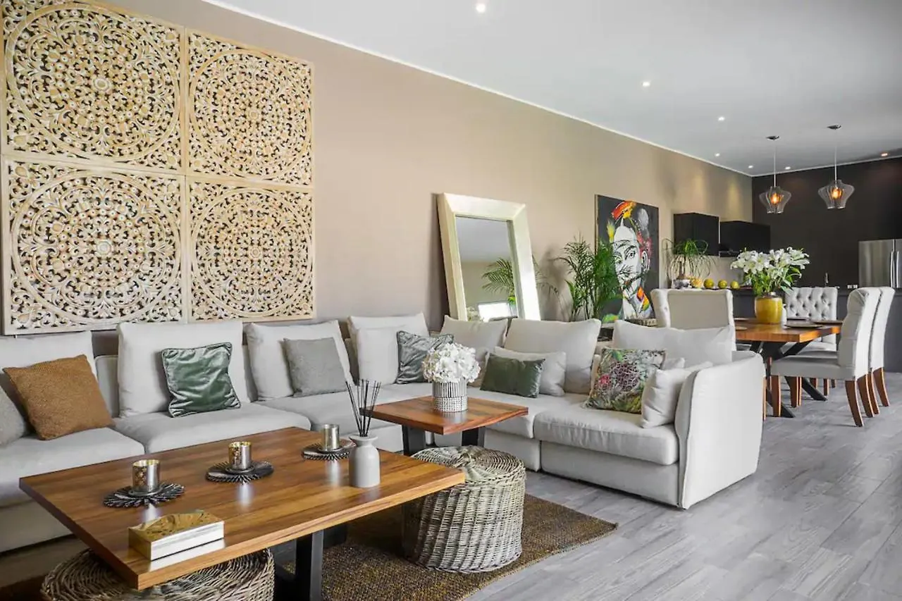 Casa Lou, Large House And Pool, Beach Club Access Villa Tulum