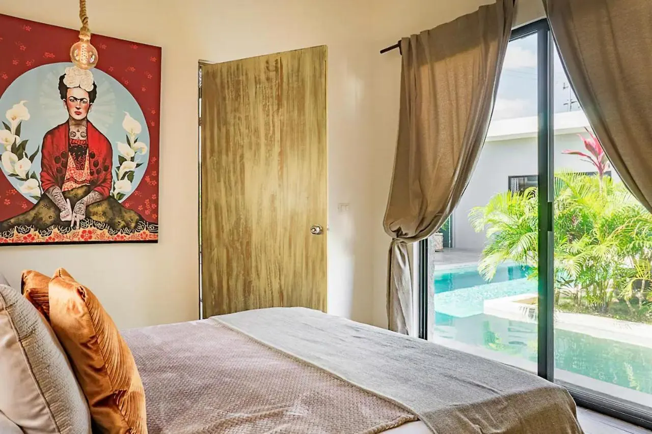Casa Lou, Large House And Pool, Beach Club Access Villa Tulum